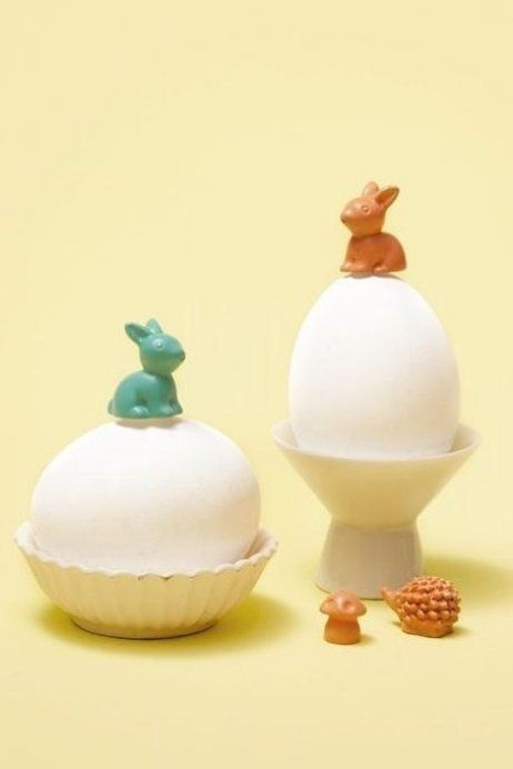 Huevos de Pascua de criaturas diminutas