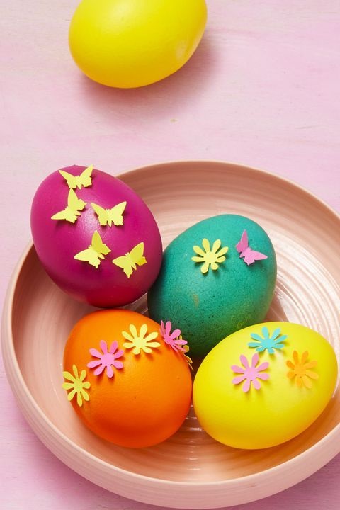 Huevos de Pascua de ponche de papel