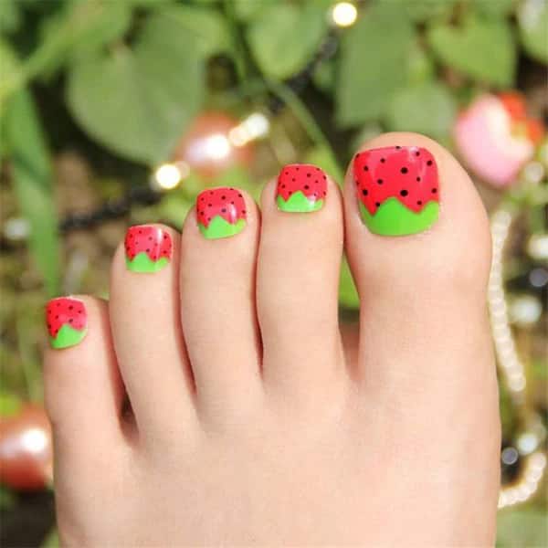 Uñas de los pies de fresa
