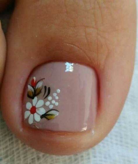 diseños de uñas con flores para pies