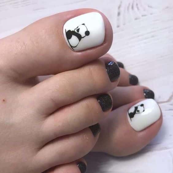 pies con panda-juveniles